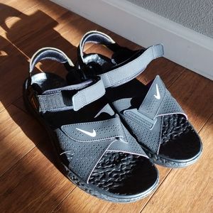 Nike Air Deschutz sandals - NWOT